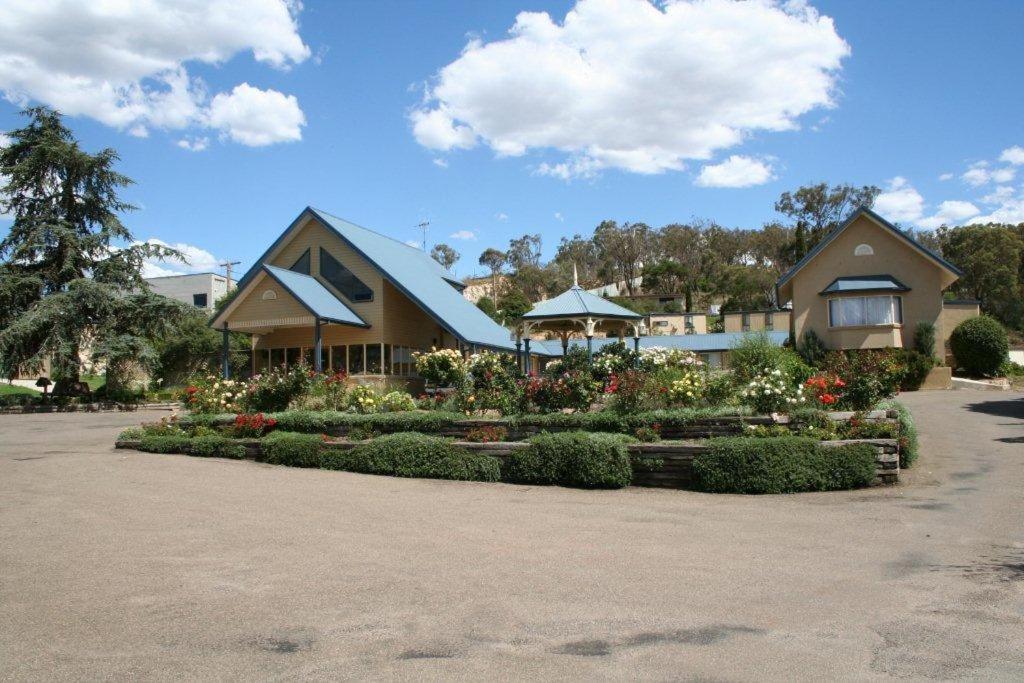 Willows Motel Goulburn Exterior photo